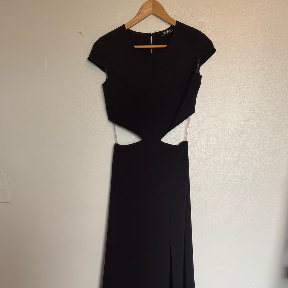 Lulu's Black Dress